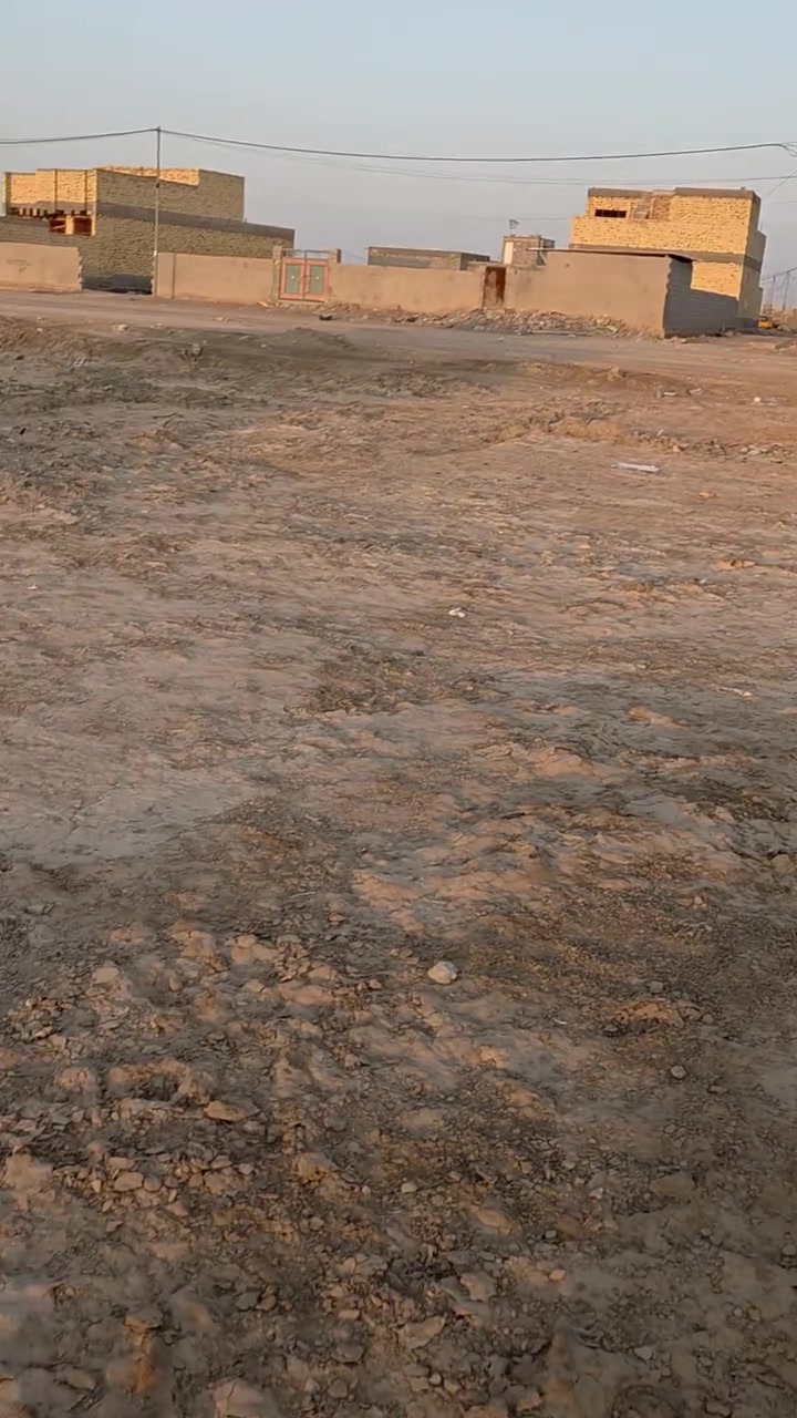 قطعة ٢٠٠ بالكرادي مقابيلها شارع فرعي وساحة خضراء 
معروضة للبيع بسعر مناسب 
للتواصل والاستفسار راسلني واتساب او اتصال ***********
واذا عندك قطعة بالكرادي او الضباط او النصار او الايتام
تحب تعرضهه للبيع تواصل خاص
