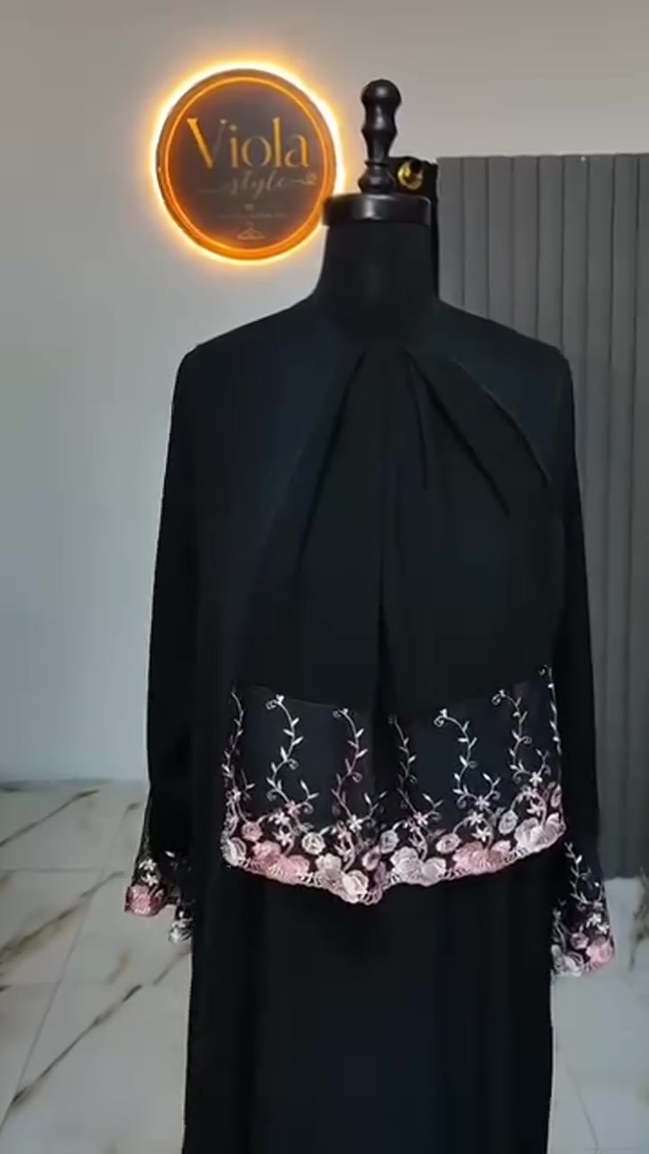 العبايه الترند  عبايه +شال بسس ب٢٨ ألف 
المميزه بتطريز الورد بلردان+حافه الشال 
الطارميه /شارع البعث/داخل الفرع المجاور ل عبدالخالق للمفروشات مجاور صيانه فرقد 
توصيل لكل أنحاء العراق 
للتواصل دايركت او  *********** واتساب
#عبايه
