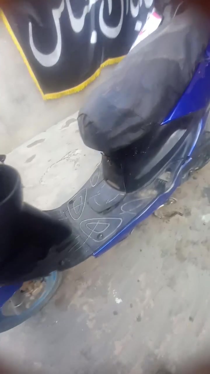 سلام عليكم شباب دراجه لكزز للبيع الدراجه كايمه بس دراجه شلعتهه حلوه بس جيبلهه بوشه وبستم ولسلف مالتهه شغال هندر كهربايات كلهه شغاله الشراي بي خير ويدلل السعر 125 او بيهه مجال عنواني كربلاء طويريج ام الهوى الستفسار خاص او هاذه رقمي ***********
