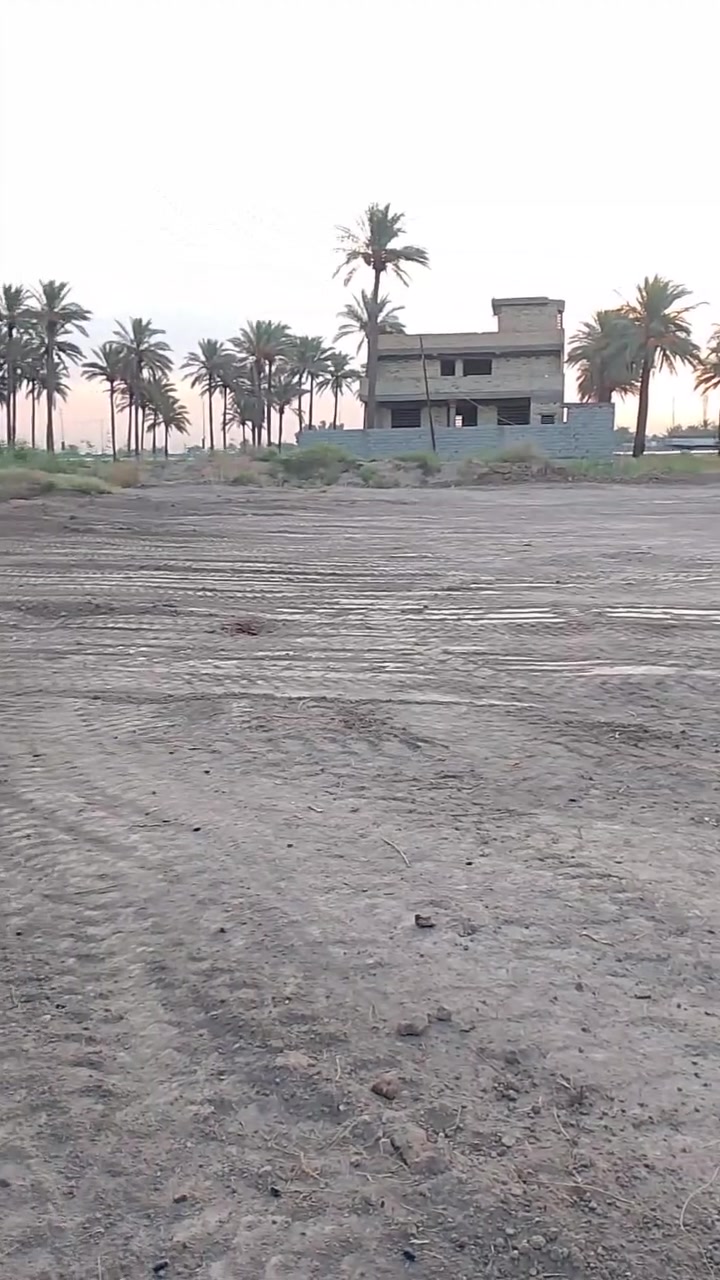 دونم للبيع بلقرب من سريع دوره جديد مجاور مجمع المرام والمزارع خدمات كامله ضمن سند مستقل لأستفسار ***********
