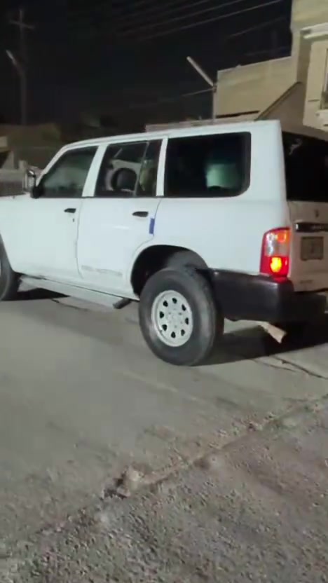 السلام عليكم للبيع او مراوس حسب القناعه نيسان باترول موديل 2002 مزاد بغداد تترقم بغداد ححبيبي 
قطعه ونص صبغ والباقي كفاله مكينه كير لوكير كفاله تخم تاير بالون جاهزه كهربائيات كله شغاله ع البلاد السعر 67$ وبيها مجال قليل مكاني بابل مركز المدينة رقم الهاتف ***********---***********او***********
