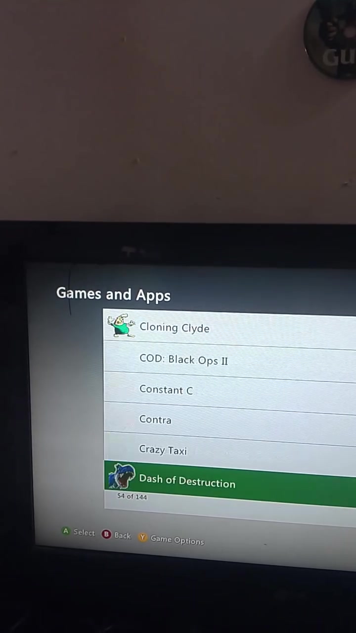 سلام عليكم XBOX 360 للبيع اخو الجديد هارد يحتوي على142لعبة مكاني ديالى لايوجد توصيل رقم الهاتف ***********
