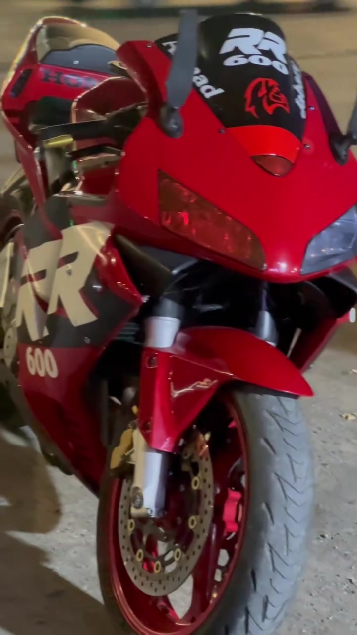 rr600 • 919 • بطارية ماتشحن