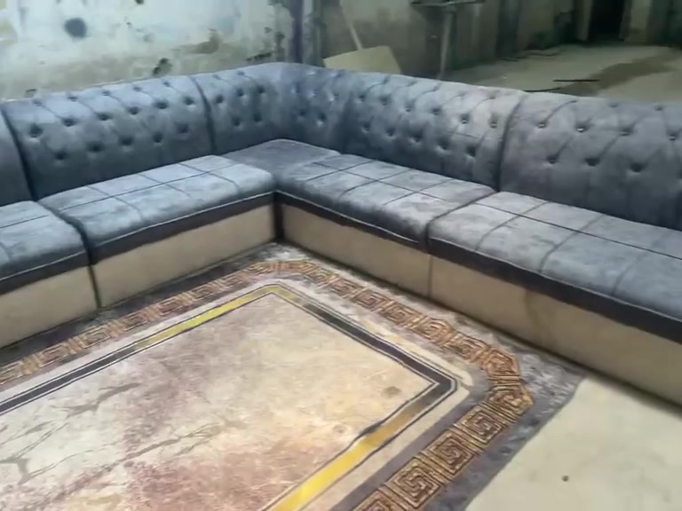 كنب • بغداد • بدون تفاصيل