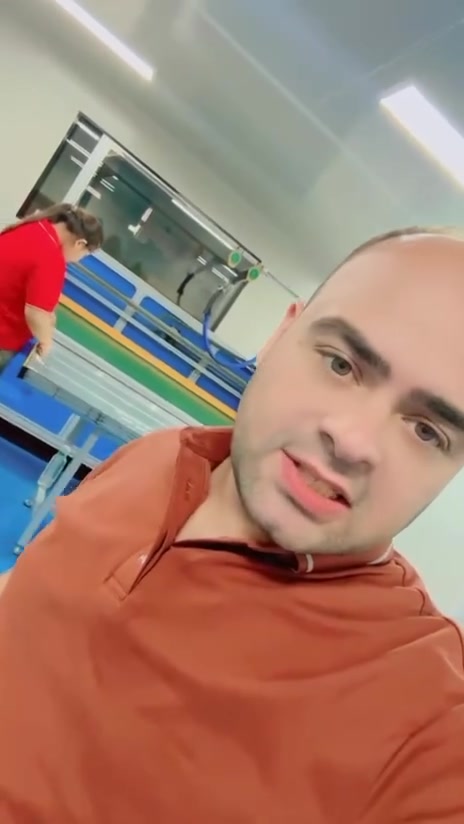 شاهد المستقبل اليوم مع تلفاز ذكي يجمع بين الأداء الفائق، التصميم الأنيق، والتقنيات الأحدث لعام 2026. ✨
عرض خاص  وتوصيل مجانا وهدية تطبيق فتح المشفر 🤫‼️
شاشة حجم 62  ضد الكسر درع صارت بسعر 
 425 😍😍🔥🔥🔥

انترنت سمارت فول مواصفات داعم لجميع التطبيقات مع تطبيق فتح القنوات المشفرة والعادية 1400 قناة جاهزة
رام 16 (يوتيوب - سينمانا- تفلكس - شاهد- گوگلل) 
دقه ووضوح عاليه 
4k _FHD
يدعم خاصيه انعكاس شاشه تكدر تربط التلفون بلشاشه بدون واير 
نظام اندرويد 15 اخر اصدار احدث اصدار 
ضمان سنه اول ثلاث شهور أستبدال 
موقعنا:* حي العدل - شارع الأسواق المركزية  
📞 *للحجز أو الاستفسار:*  
- مهندس المبيعات ياسر: ***********  
- مهندسة المبيعات رشا: ***********
