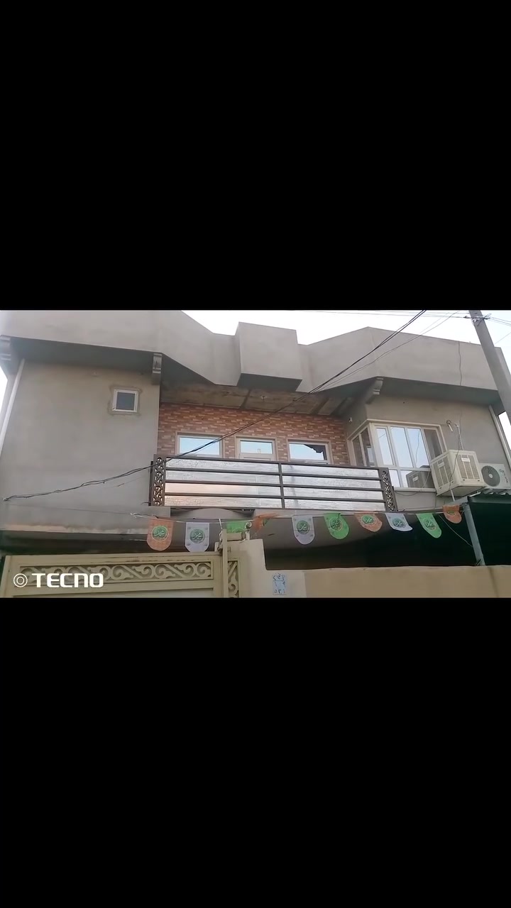 دار معروض للبيع قطاع الرابعه دار طابقين مساحه 180 متر
***********
