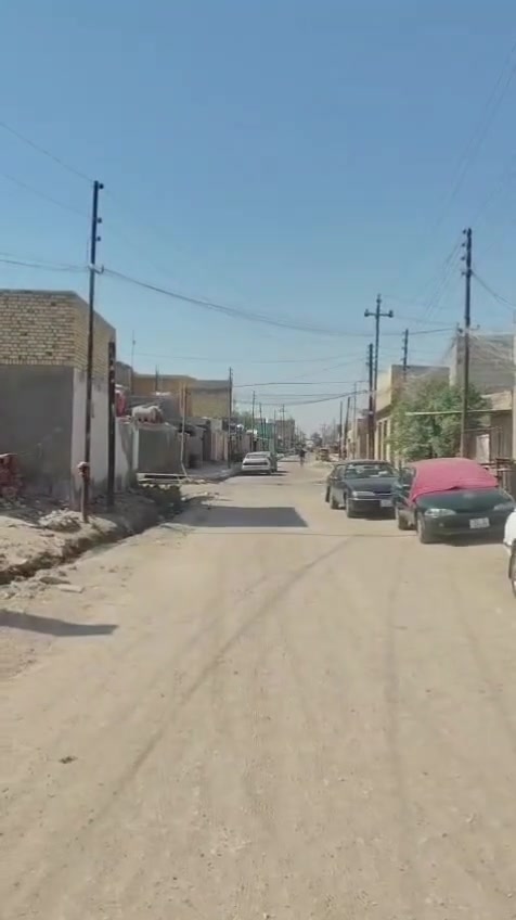 دار للبيع زراعي المساحة 200 متر
يحتوي على محل مؤجر 
وغرفتين وصالة ومطبخ واستقبال 
صحيات داخلية وخارجية 
كيزر وتانكي وماطور 
العنوان حي العسكري قرب مولد ياسر
ثالث بيت عن التبليط
للإستفسار مراسلة الصفحة أو الاتصال ***********
