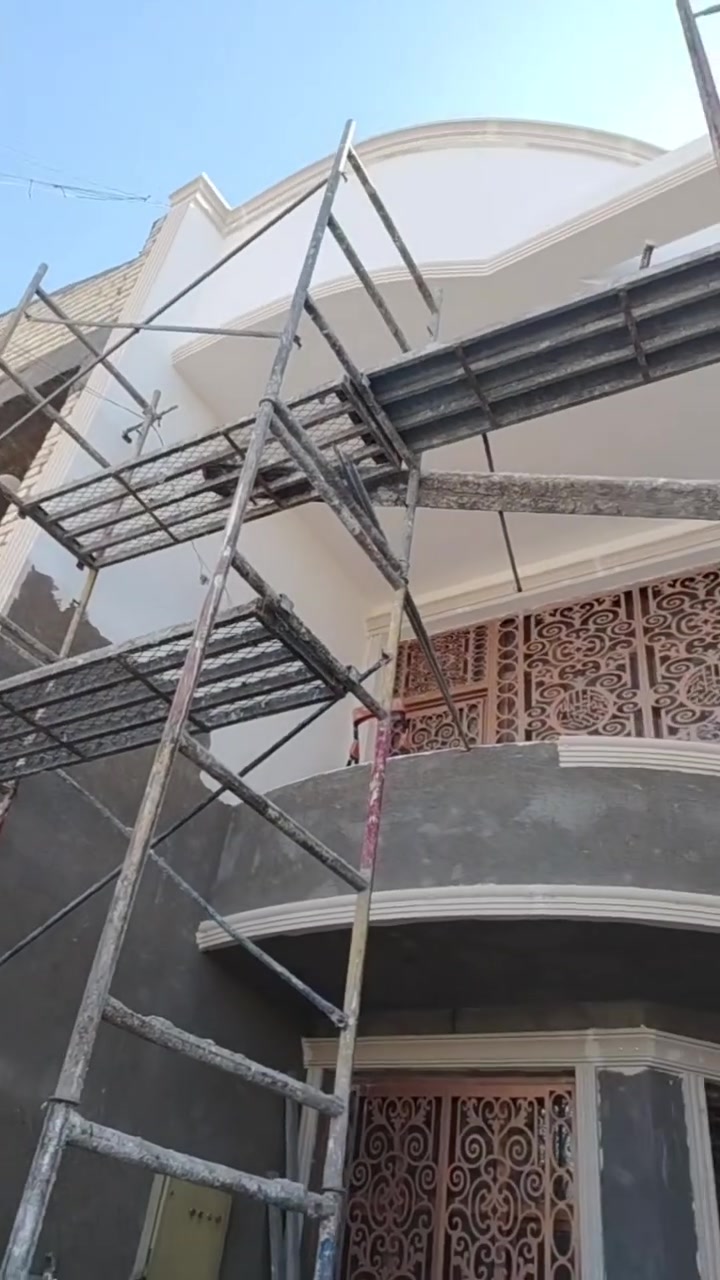 السلام عليكم خلفة مصري متفرغ خشن وناعم خارجي
 وداخلي شغل تسليم هندسي المكان بغداد 
الرقم بيه وتس ***********
