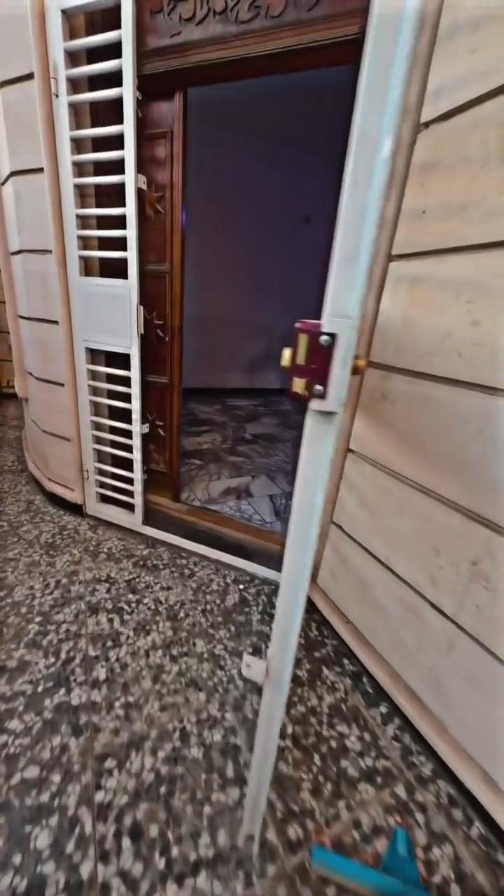🏠 إيجــــــــار بيت مميز
📐 المساحة: 130 متر
📏 الواجهة: 8 متر
📏 النزال: 16 متر
🏗️ البناء: 2020
🚪 مدخلين
🛏️ 4 غرف نوم
🚿 حمامين
📍 الموقع: حي البنوك – على شارع عام
⭐ موقع مميز 
💰 السعر مناسب المقدمة: 3 أشهر
📞 للاستفسار: ***********
