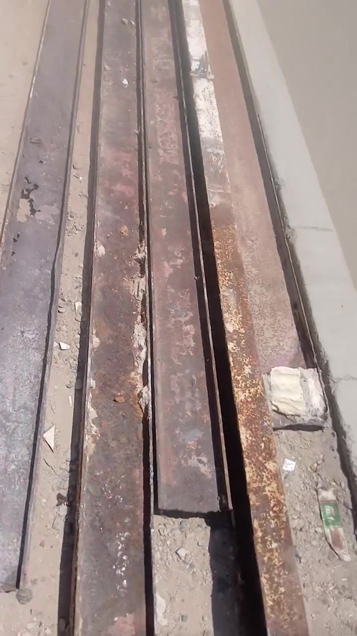 سلام عليكم شيلمان لبيع عدد ٥ قطع طول ٥ متر
بغداد مدينه الصدر قطاع ٢٨ 
***********
وتساب موجود
