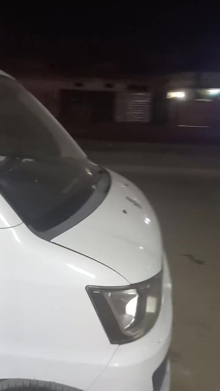 السلام عليكم  سياره فاو باص ٢٠١٥ سيار اوتوماتيك  السعر ٥٠ واذا مراوس عادي مكاني الحسينيه الراشديه  للستفسار على هذا الرقم*********** موجود وتساب بيه
