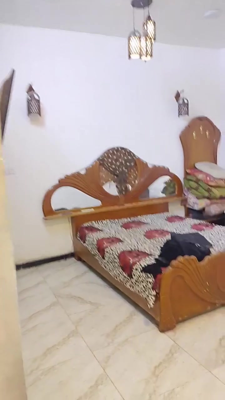 للايجار في نهايه الاربع شوار بضهر مول كراره للاستفسار على هذا الرقم***********
