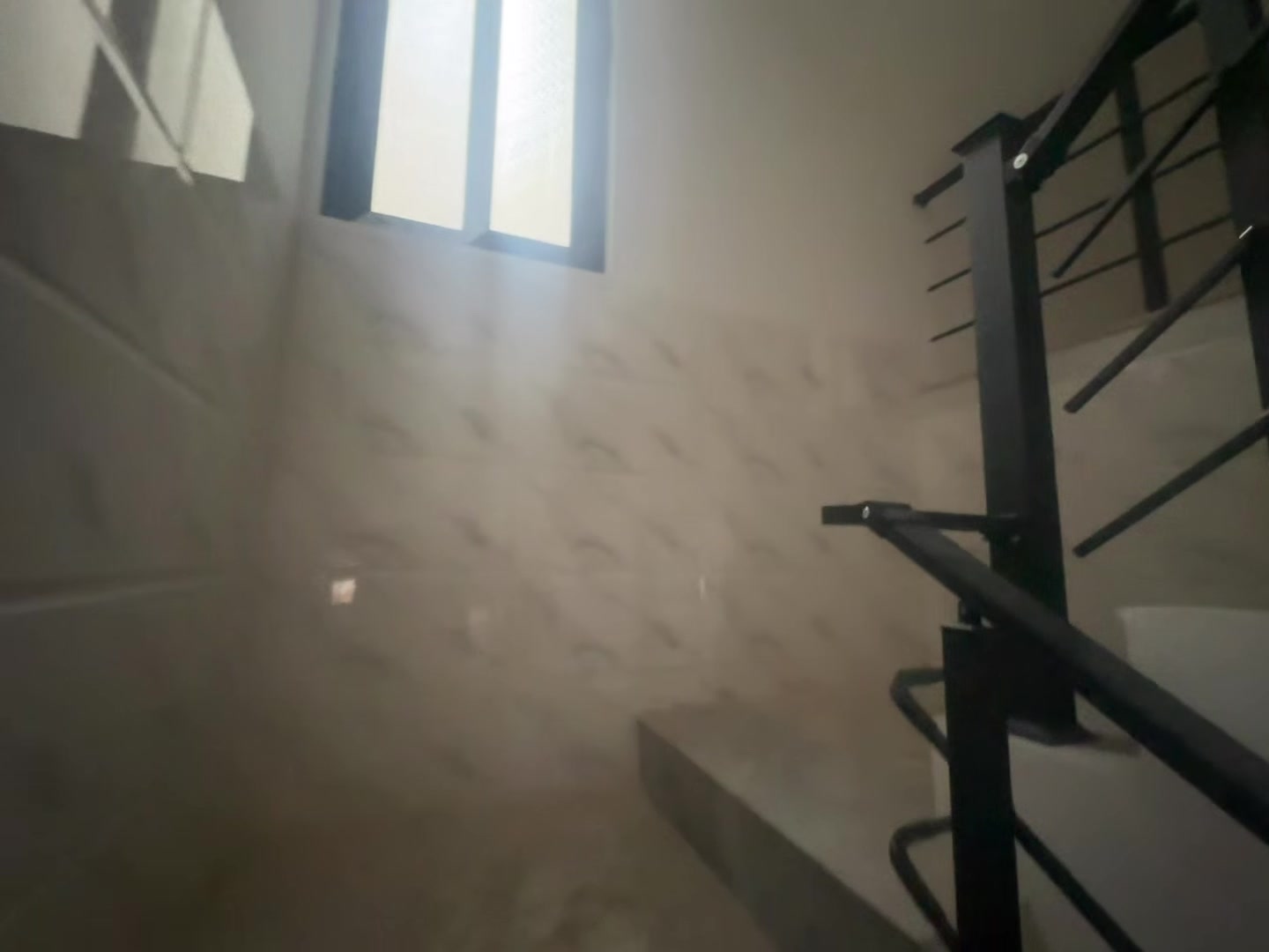 بيت للإيجار في مزارع زيونه المقابيل المرور 
ثلاث غرف نوم بناء حديث فول 
ايجارو ٣٥٠ 
الاستفسار الاتصال على الأرقام 
***********
***********
