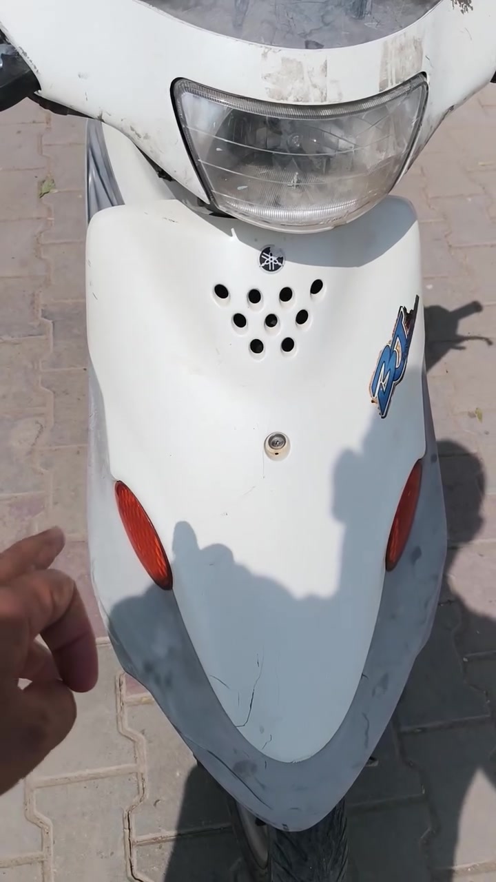 السلام عليكم  يوجد دراجه بي جي لون ابيض الدراجه حلوه مناقصها شي ولا مفتوح شرط اب سعر مناسب 450 اوبيها مجال مكاني الرميثه لاستفسار راسلني وات ساب فقط او بالخدمه ***********
