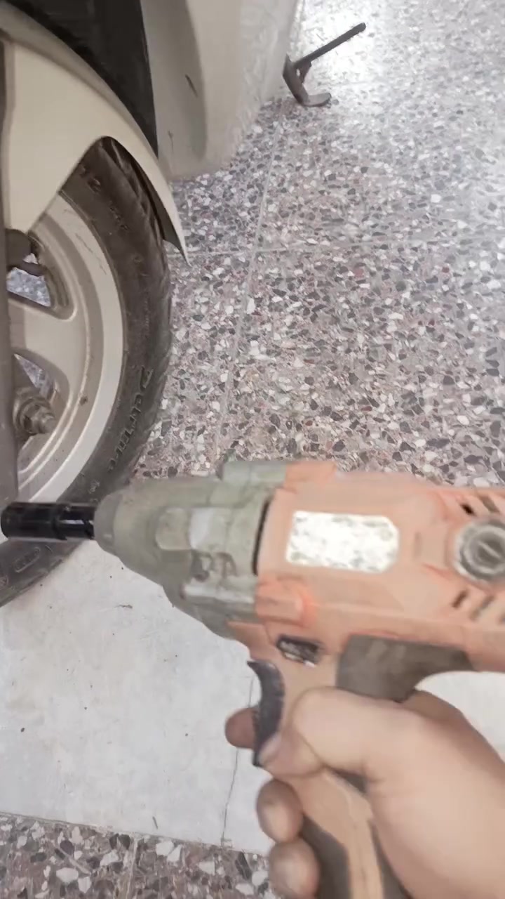 السلام عليكم دريل لقمه كهربائي فتح وشد كافه البراغي عزم الف ومتين مكاني بغداد للاتصال ***********
