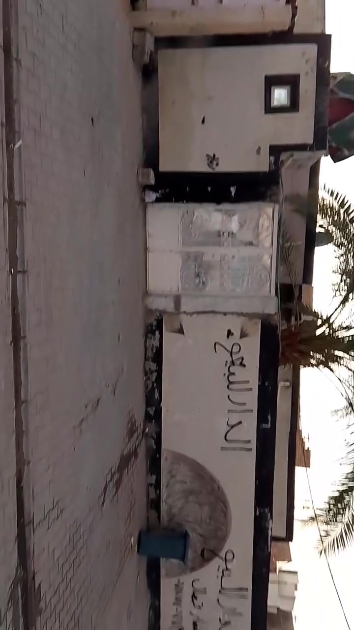 البيع البيع البيت الرضوية 4
البيت ركن  
مساحته 180متر 
غرفتين وصاله ومطبخ وستقبال
وصحيات داخل وخارج 
الاستفسار على الرقم ***********
السعر 75معه المجال القليل 
قريب على الشارع
