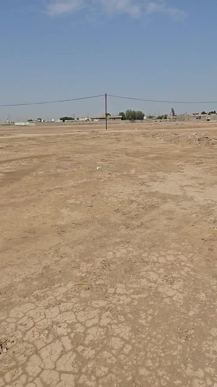 يالله السلام عليكم يوجد عنده قطع بشارع مطعم تموعه متوفر قطعه واحد 250  شراي ينتصل بل خدمه رقم ***********
