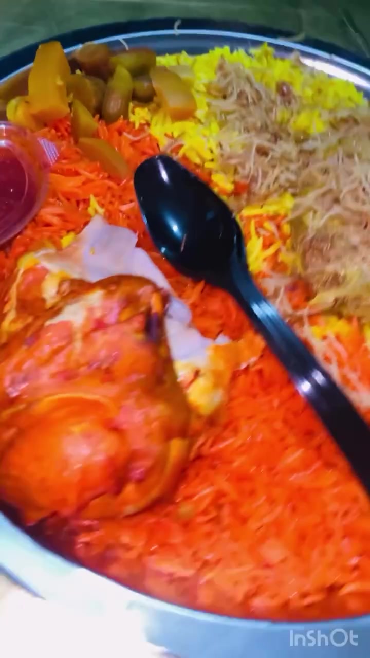 عندك عزيمه وسعر مناسب ماعليك بس اطلب من خبراء الطبخ مطبخ كرار الراعي الرسمي للمطبخ العراقي لحم ذبح يومي دجاج ذبح يومي  للحجز وتساب ***********#مندي_لحم #ناصريه #مجبوس #ذي_قار #مندي_دجاج
