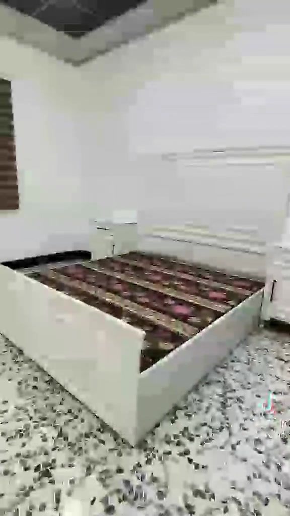 معمل ومعرض حازم الامي الغرف ***********

