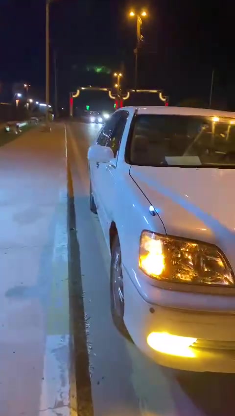 ٢٠٠٣ • محرك D4 • بصره انكليزي