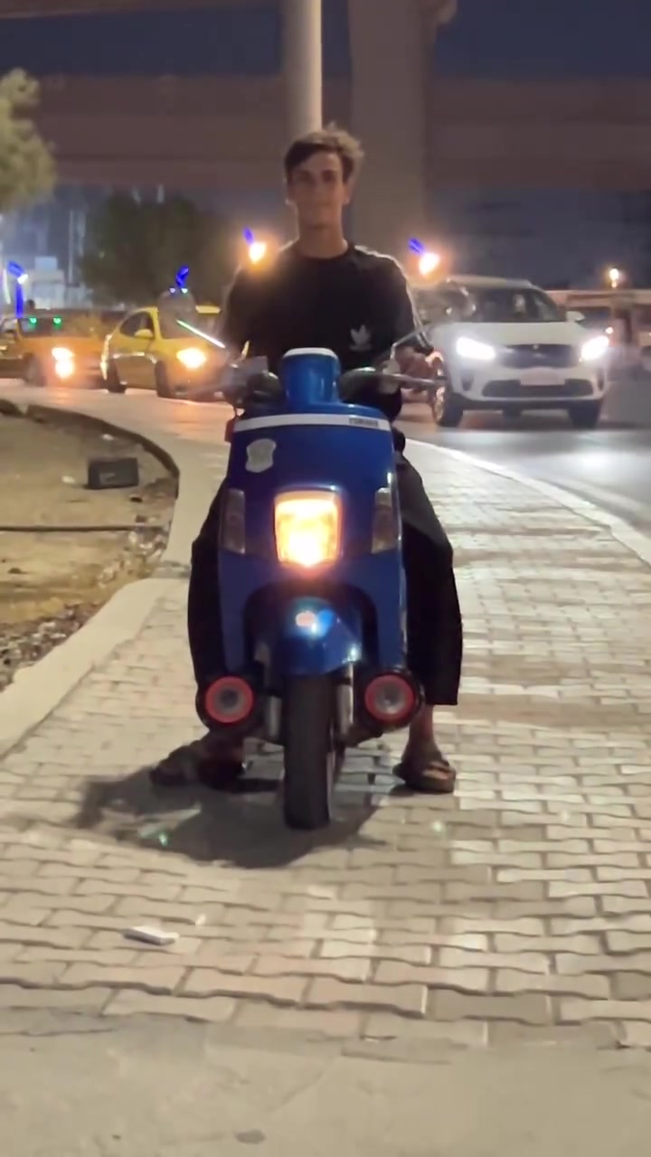 سلام عليكم هورنات بوش للبيع فول نعومة مالات ستار بوشالسعر160وبيهن مجال واتساب***********
