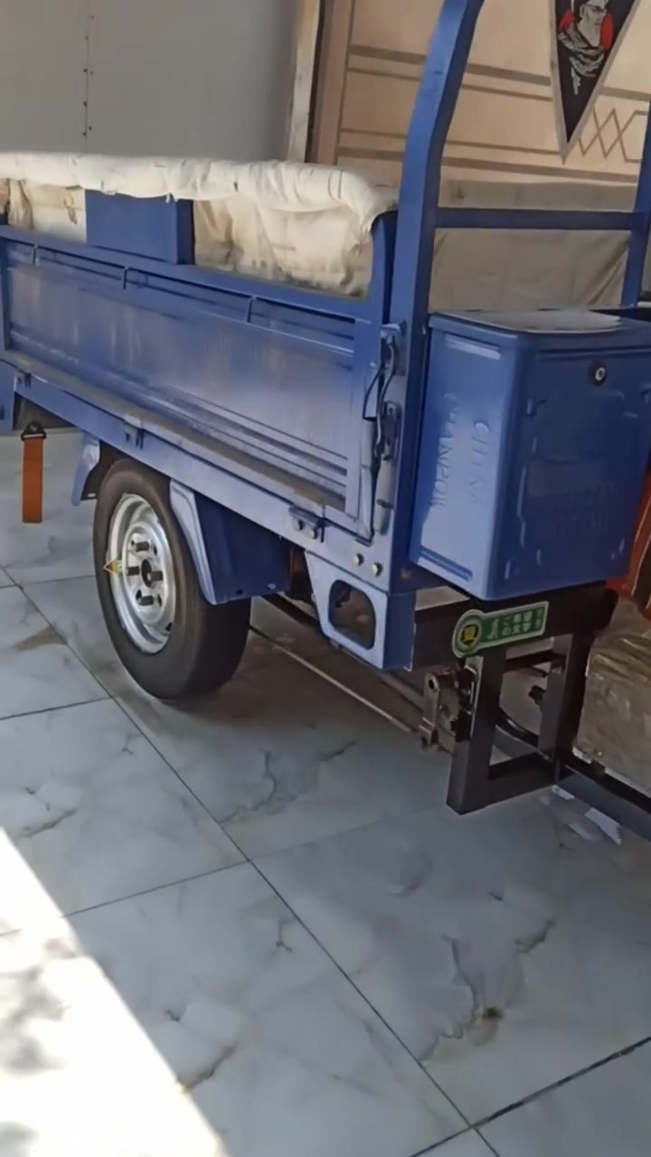 سلام عليكم بتره موديل ٢٣ ستوته جاهزه بيها تلحضيات كلش كلش بصيطه مكينه ٣ براغي ما مفتوحه المكينه مكاني القرنه ناحيت ثغر قفل قفل مليونين و ٦٥٠ بدون مداهر
