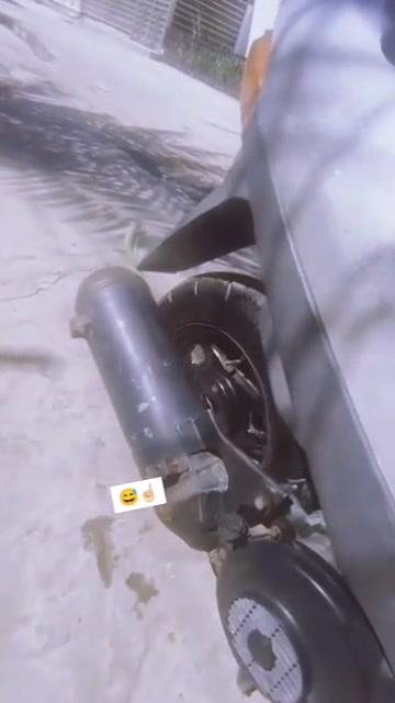 السلام عليكم دراجه ادرس ياباني قديم نوزل للبيع دراجه نضيفه ممفتوحه شغاله كفراتهه نضافتهم 70%سعرها 500وبيها مجال واتساب *********** واتساب فقط مكاني بغداد الامين الثانيه قرب جامع الرحمن