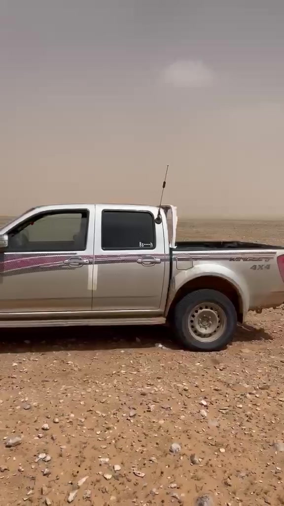 كريت ويل دفع رباعي سياره كاز مسحبوبه شركه يعني 
بيه وكاله عام فقط ماشيه ٥٢ ترهم بيع او مراوس حسب القناعه
تصال عله ‏‪***********‬‏
