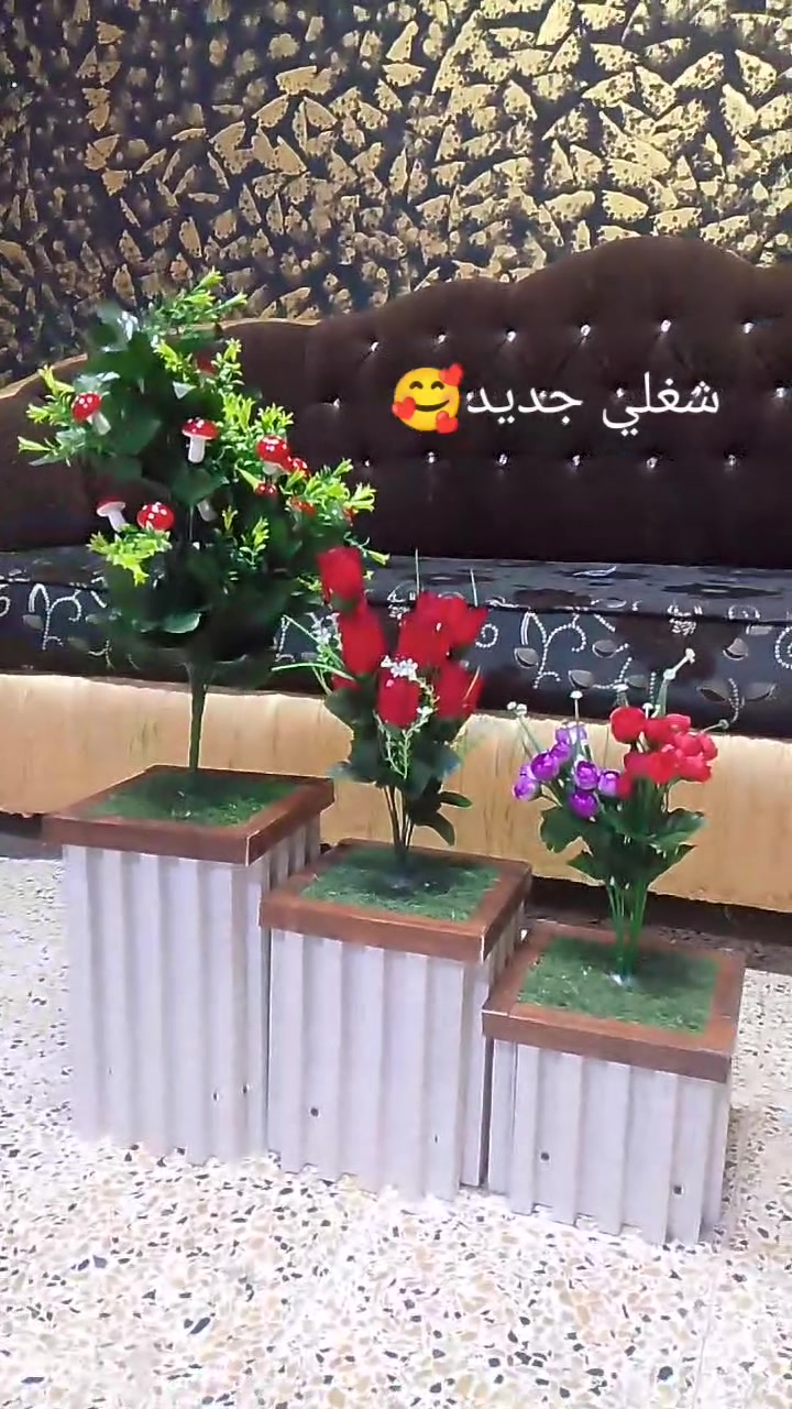 شغل خاص في مدينة الموصل للحدائق المنزلية مستعدين لعمل كافة الديكورات وهذا جانب من شغلي بديل الخشب ضد الماء والتعفن والرطوبة غلاف قناني الغاز والقحف من بديل الخشب موصل الايمن بي واتس ***********
