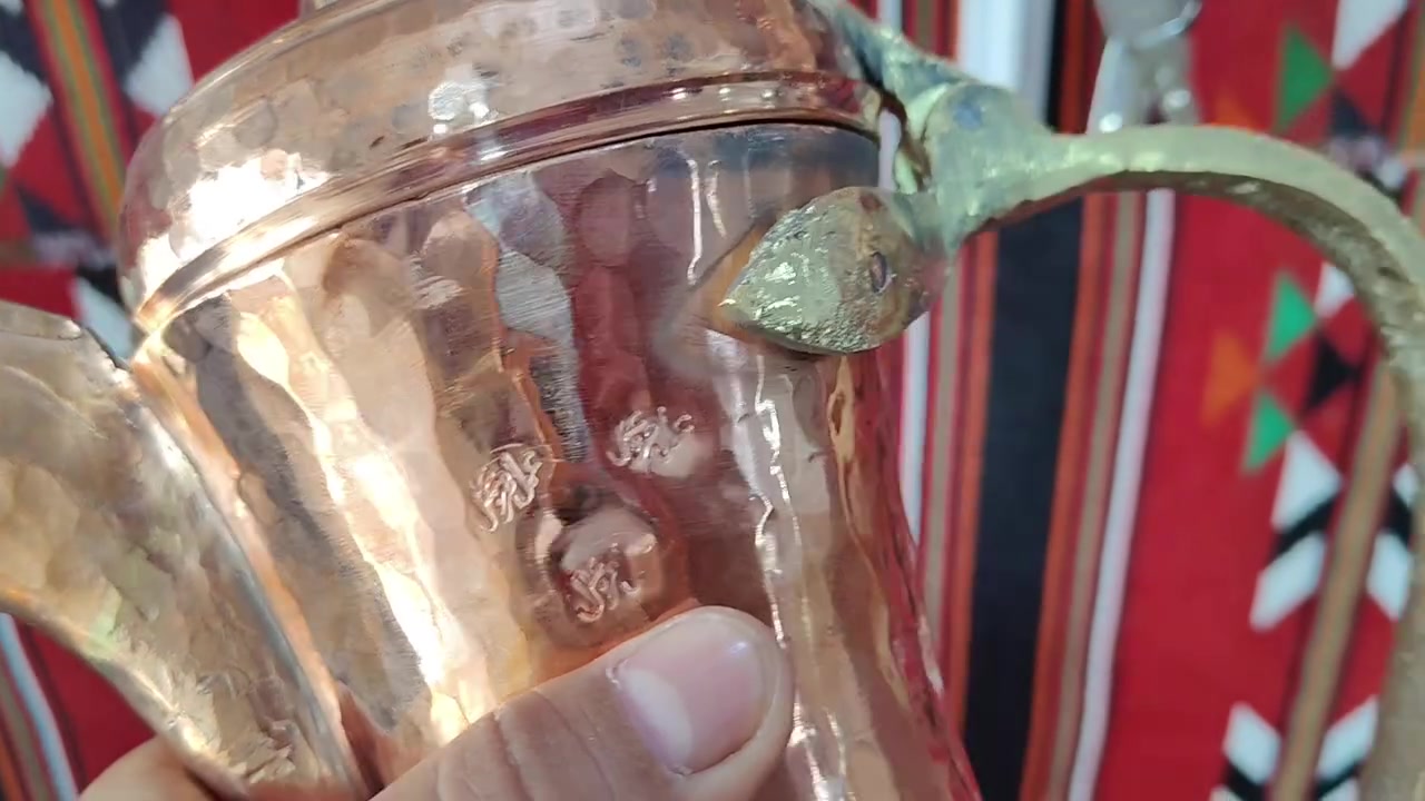 عمل احفاد مزعل طرق يدوي نحاس احمر وزن ثقيل
القياس من 40 سانتيم لحد 25 سانتيم  السعر 650 ألف 
عنواني كربلاء قرب سيد جودة 
يوجد توصيل لكافة العراق 
***********
***********
