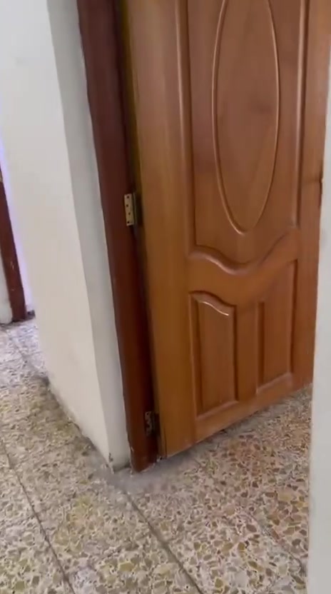 السلام عليكم 
مشتمل ط2 في منطقه الزهراء شارع بقاله القريشي 
ايجاره 300 مع الماء والكهرباء 
***********
