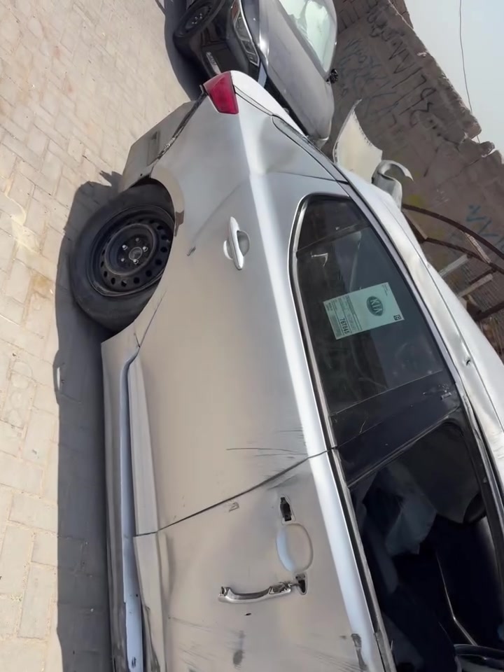 السلام عليكم البيع تفصيخ. ***********
