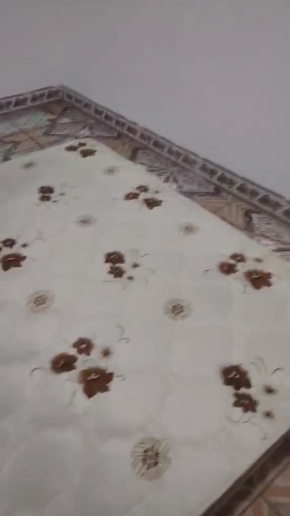 السلام عليكم عندي دوشك نفرين جديد نطيف 100 /100 ضمان 5سنين السعر 110قفل100 وين اكو هيجي سعر رقم العاتف *********** اتصل على الرقم شرط جديد رقم واحد
