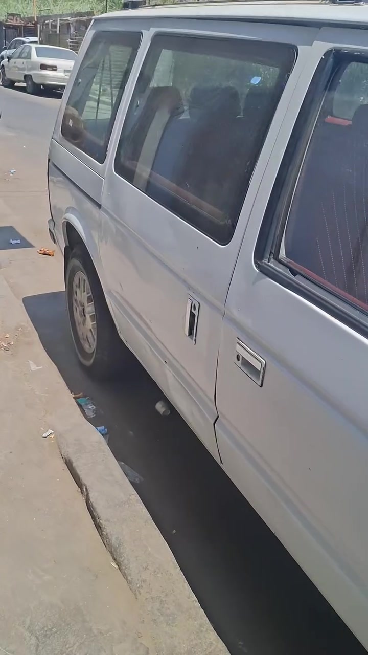 السلام عليكم ورحمه وبركاته
اليحب ايحدث سيارته من موديل ٩٠ الحد موديل ٢٠٠٠ محركات ٣٠٠٠ كايلوبر او ٣٣٠٠  متوفره عقول وضفاير بلنسبه المحركات ٣٠٠٠  ساحه عدن خلف مطحنه الجلبي مقابيل خدمات مرتضى دوج ارقام الهواتف *********** او *********** 
اخوان الارقام بيهه واتساب خابرو واستفسرو عن الضمان ولشغل 
وتدللون
