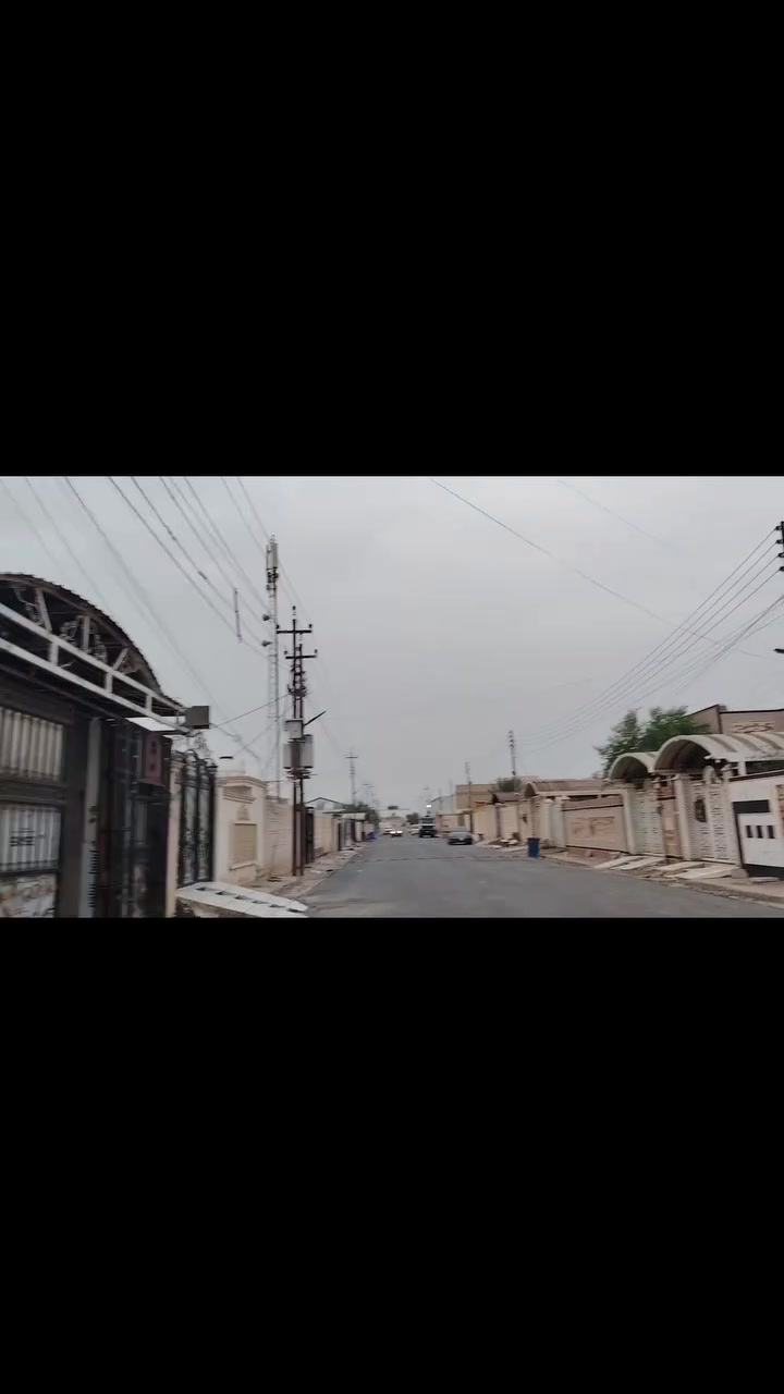 السلام عليكم الدور للبيع حي القصور المساحه 1200 قريب على الشارع
