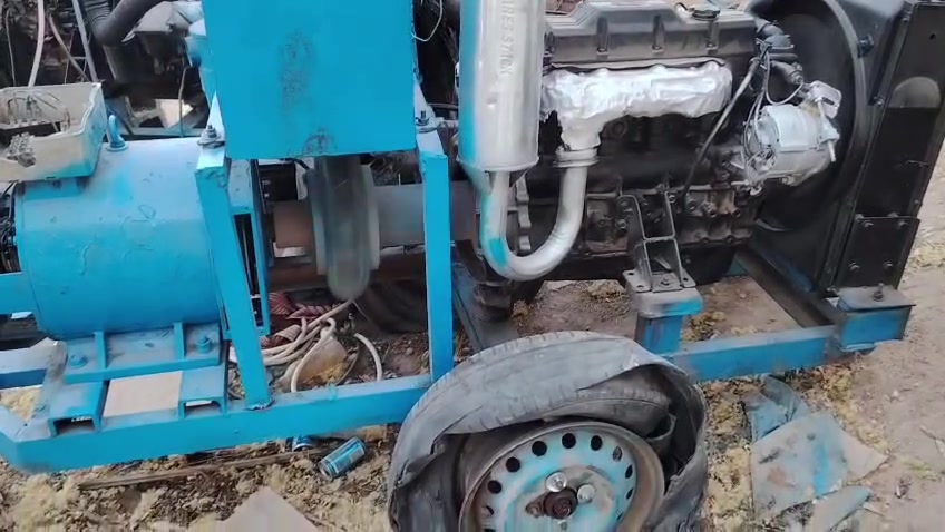 السلام عليكم 
مولدات كيه ادامه كامله مسويلهن كبل شغل  وتربامات سلفات جدد قوايش راديترات  صلنصات  كله جديد  25كيفي 
 عوزهن بس تيرات ابرط وسحبهن للبيع ثنينهن سعرهن 24ورقه قفل  والتصوير واضح مكان غماس  ***********
التفاصيل كامله بالفيديو وبشرح وسعر نهائي شراي اتصل
