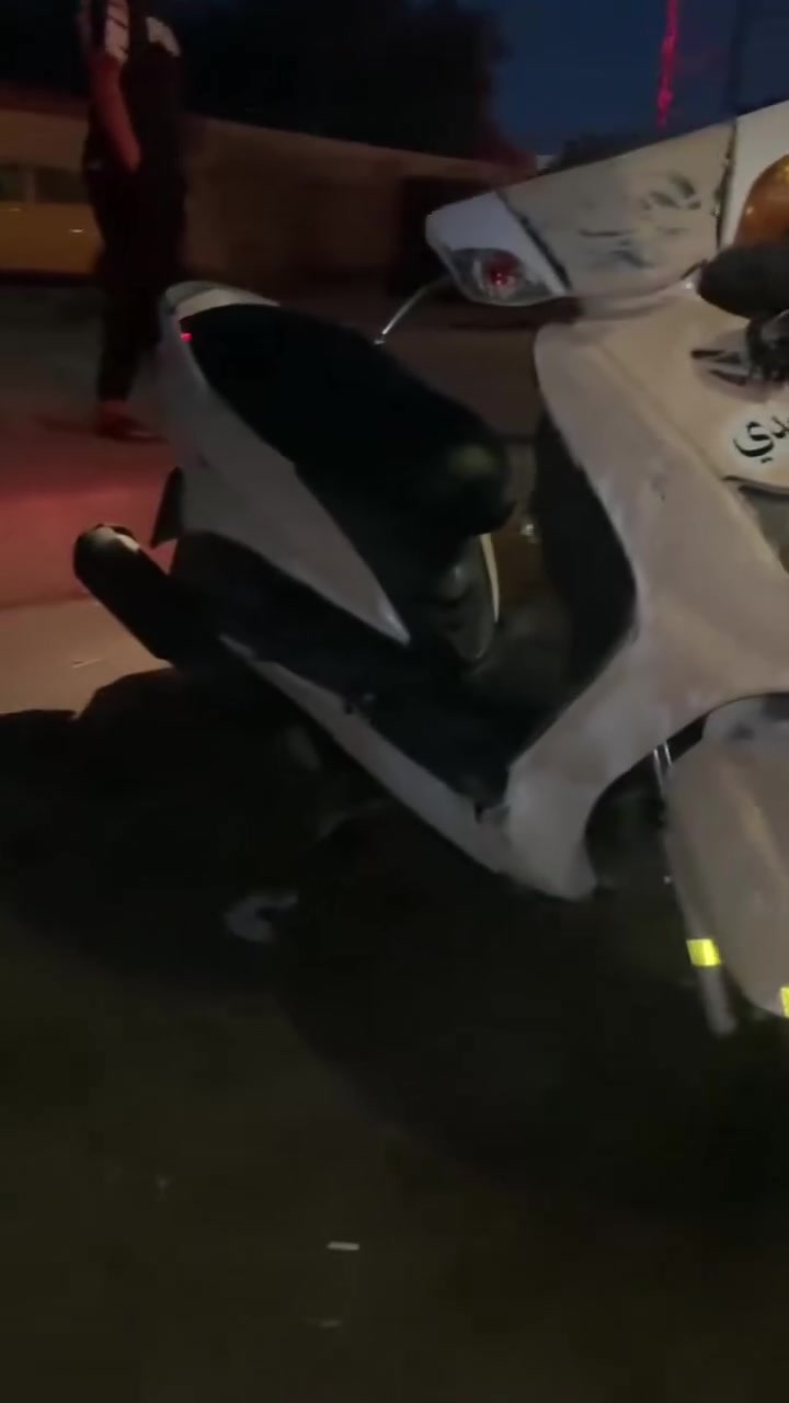 سكنس نثية • زنجيل • كهرباء كاملة