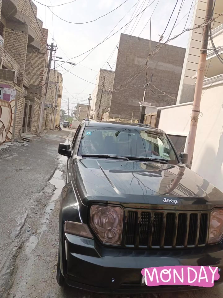 سلام عليكم جيب لبرتي مديل2008 سياره كفاله عامه  مكينه وكير مكفولة   6 مكين 3.7 تبريد ثلج حداده وصدر وتايرات جدد باسمي شخصيا والتحويل مباشر وارد أمريكي السعر ١٠٥وبيها مجال للطيبين مكان و رقم السياه بغداد للاستفسار الاتصال على الرقم ***********
