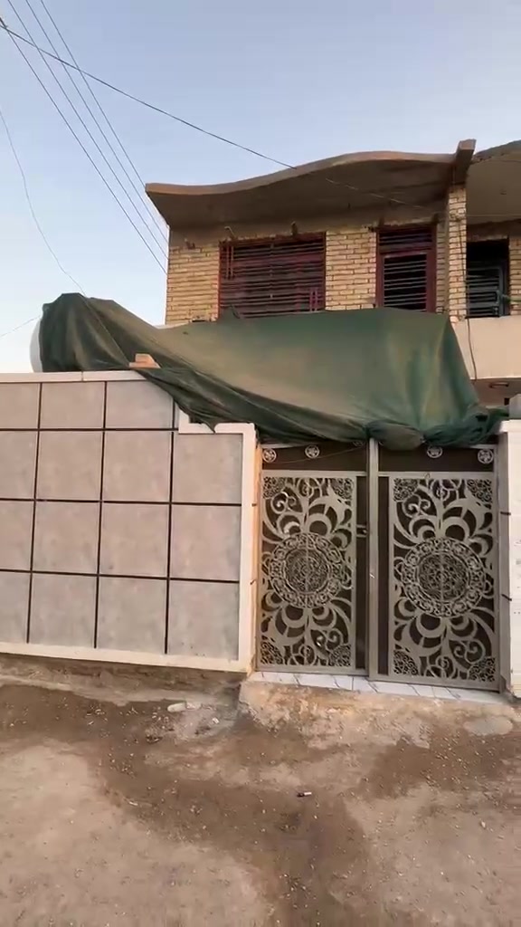 سلام عليكم بيت 100م زراعي سند 25
عنوان حي مصطفى بل اخير 
سعر 65 بي مجال 
رقم ***********
ملاحضه طابق ثاني مي كهرباء كامل عوزه بس ارضيه وبياض
