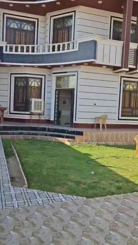 🏠 دار طابقين للبيع – الرمادي / الصوفية
📍 العنوان: الرمادي – الصوفية – منطقة البوربيع – شارع 5م
📐 المساحة: 500 م²
📜 سند زراعي 25 – تنازل مباشر
🔹 الطابق الأول: • غرفة
• ديوانية
• هول وصالة
• غرفة
• مطبخ حار وبارد
• حمام
• مجمع صحيات خارجي
• حديقة
• البناء طابوق
🔹 الطابق الثاني: • غرفتان
• صالة
• حمام
• البناء بلوك
💰 السعر: 115 مليون دينار قابل للتفاوض
📞 للاستفسار: مراجعة مكتب الساحل للعقار – الصوفية، مجاور مطعم القصر الأبيض
 أو زيارة فرعنا الثاني جويبة – شارع النساف
*********** 
📱 ***********
📱 ***********
⭐ فرصة مناسبة للسكن والاستثمار – البيع مباشر وقابل للتفاوض. #الانبار #الفلوجه #عقارات #الرمادي #القائم #بغداد #الخالديه #
