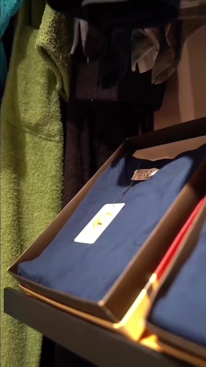 وجهة جديدة لعشّاق الجودة والأناقة ✨
يسرّنا أن نرحب بكم في القطن الملكي | Royal Cotton
نقدم لكم تشكيلة مميزة من: 
👔 الملابس القطنية الرجالية
👗 الملابس القطنية النسائية
🛏️ البجامات والداخليات القطنية الفاخرة، المصنوعة بعناية لتمنحكم الراحة والجودة التي تستحقونها. 🖤
الملابس الرياضية النسائية 🏃🏻‍♀️
صناعة سورية نخب أول
 خامات قطنية عالية الجودة 🧵
✨ تصاميم تجمع بين الأناقة والراحة
نؤمن أن التفاصيل الصغيرة هي ما يصنع الفرق، لذلك حرصنا على اختيار الأفضل لنقدمه لكم.

📍 كربلاء المقدسة – حي النقيب – قرب فلكة التربية
📞 ***********

📩 للطلب والاستفسار راسلونا على الخاص

🚚 توصيل لجميع محافظات العراق

#القطن_الملكي #RoyalCotton #ملابس_داخلية_نسائية
