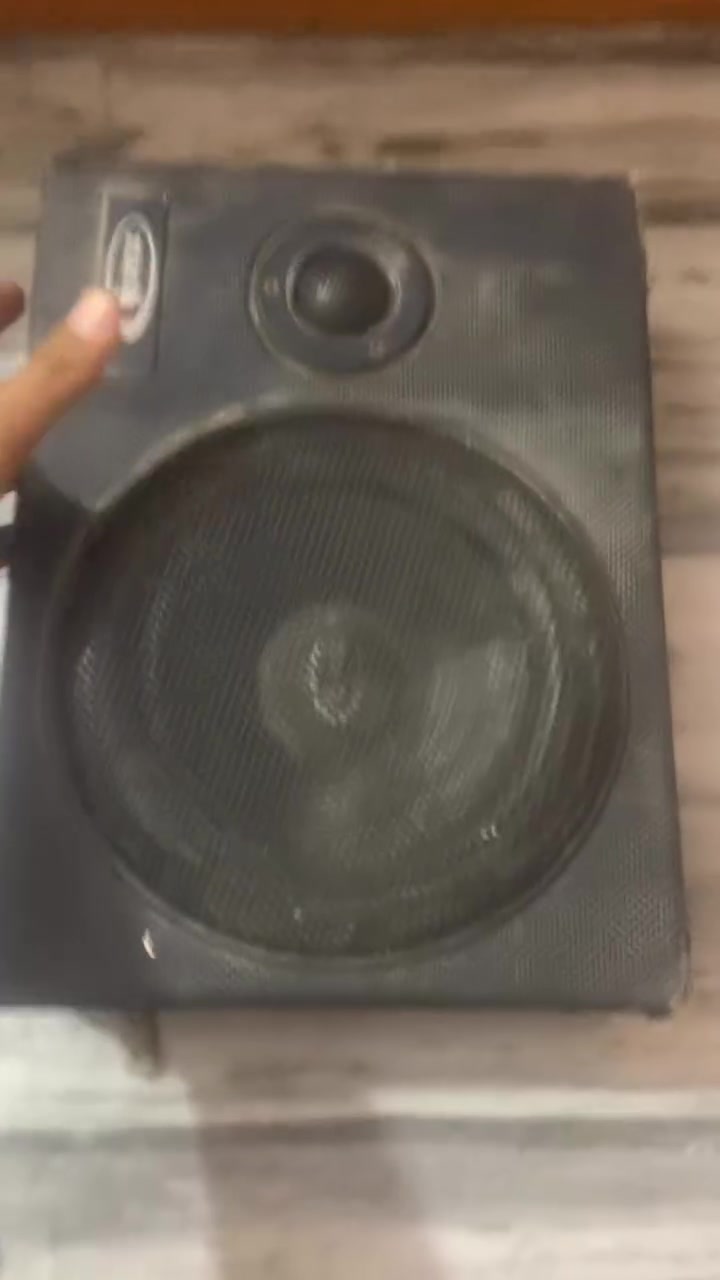 سلام  عليكم مضخم نضيف كلش صوت عالي كلشي سلام  عليكم مضخم نضيف كلش صوت عالي كلشي مابي اسعر ٢٠ مكاني بصرة حيانية  اسعر ٢٠ مكاني بصرة حيانية مال تكتك
