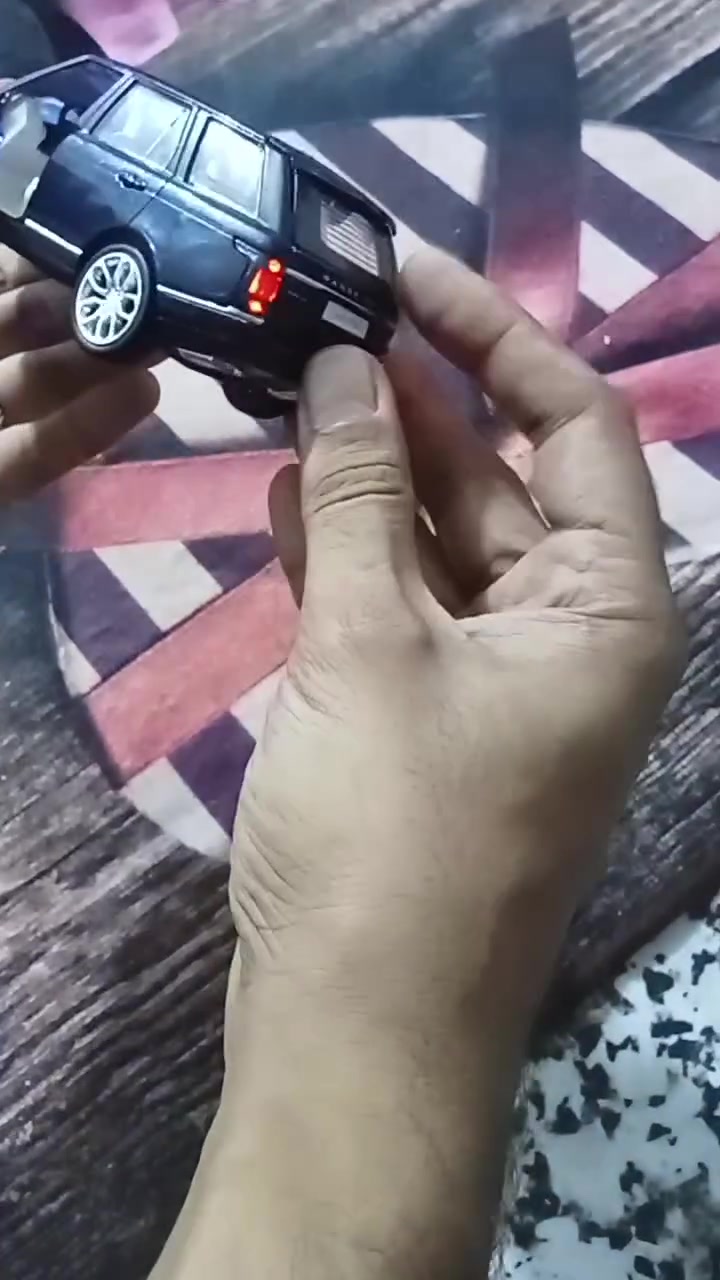 سياره • شغال • نضيف