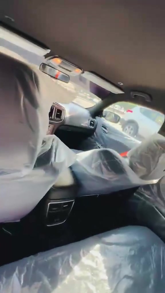 🔥 للبيع تشارجر سكات باك 2018 — وحش الـ 6.4 HEMI 🔥

💥 مكينة 6.4L HEMI
🏁 ماشية 82 ألف مايل
⚙️ 5 أنظمة قيادة
🎮 تشغيل عن بُعد
🎯 شفتات تحكم خلف المقود
💡 عدسات LED
🚀 مبرمجة
📡 هوائيات
🏎️ شوتة رياضية Racing
🛠️ إدامة كاملة من الحسام

سيارة قوية، مرتبة، ومجهزة وتجمع بين الأداء والفخامة 🔥
للشخص اللي يريد سكات باك حقيقية ومواصفات قوية.

📍 الموقع: بغداد
📞 ***********

نص مكتوب في الصور:
- en.bidfax.info/dodge/ BidFax.info
- en.bidfax.info/dodge/
