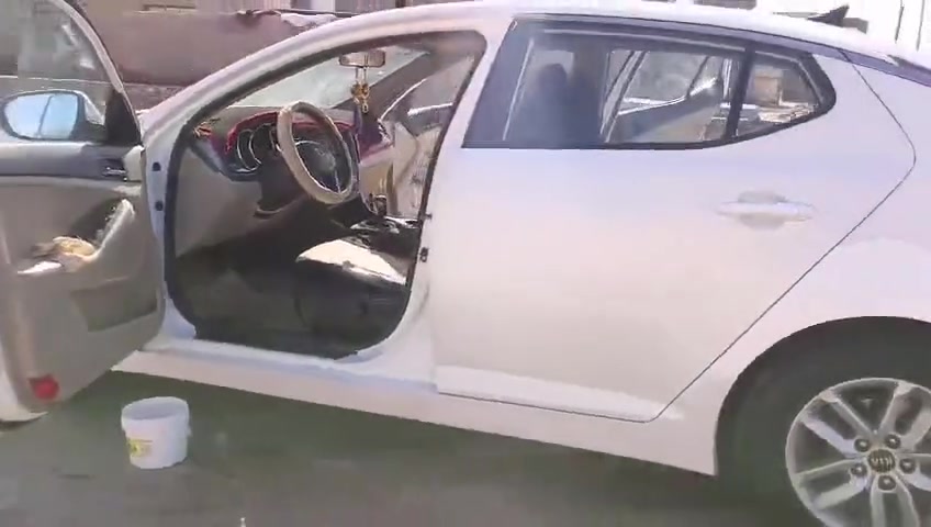 يالله سلام عليكم اوبتيما 13 خليجي 
محرك 2.4 جديده  تبريد ثلج قطعتين 
تخم تاير نضيف حداديه قبل شهر نافضه 
سياره صبغ حزام رقم مثنى نكليزي بسمي 
مكان سياره رميثه سعر 115 وبيه مجال 
*********** صاحب سياره حسين الخزعلي
