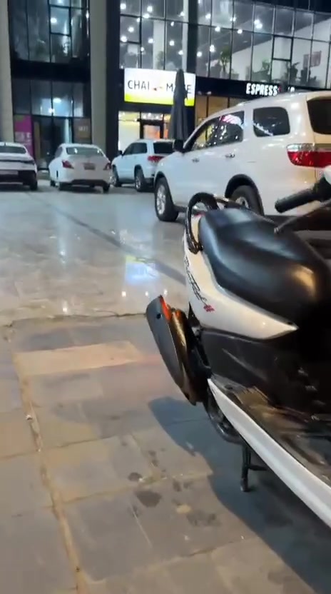 من رخصة مدير الكروب سلام عليكم شباب ،دراجه ماكس مضلع محرك مافتوح الدراجه خير من الله كبل للشارع المكان البصره كرمة علي  رقم الهاتف/*********** /السعر 750 وبيه مجال
