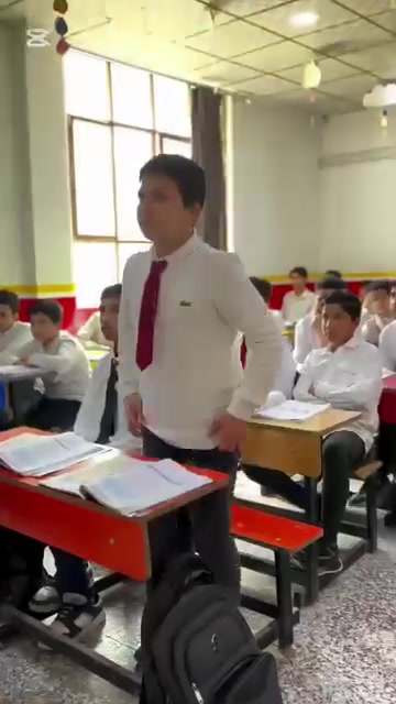 نقرأ... نتعلم ... وانطلق بثقة نحو اتقان
اللغة
الإنكليزية
جانب من حصة اللغة الإنكليزية، حيث يطور تلاميذنا
مهاراتهم في القراءة والنطق من خلال المشاركة والتدريب
في مدارس كندة الأهلية النموذجية نحرص على أن تكون اللغة الإنكليزية ممارسة وتفاعلاً، ليكتسب التلميذ الثقة
والطلاقة خطوة بعد خطوة.
الكوفة
• خلف مسجد السهلة / قرب معمل الدبس
شارع الإمام المهدي (ع)

للحجز والاستفسار: ***********
#مدارس_کندة #الأهلية_النموذجية #مدارس #كندة

#اللغة #الإنكليزية #English #تعليم #الكوفة #النجف
https://www.facebook.com/share/1Ta3GmvEKD/?mibextid=wwXIfr
مدارس كندة الأهلية النموذجية
