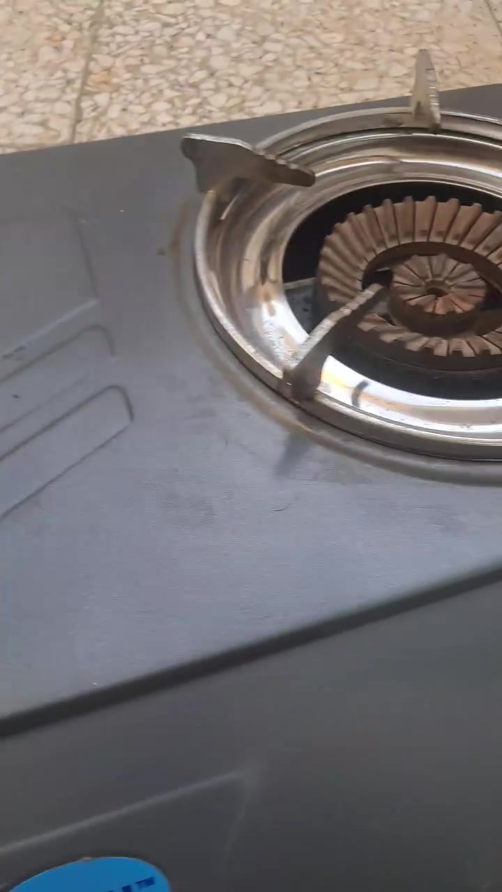 طباخ منضدي غاز استخدام قليل السعر ٣٠الف قفل 🔐 يوجد توصيل ***********سيد عباس
