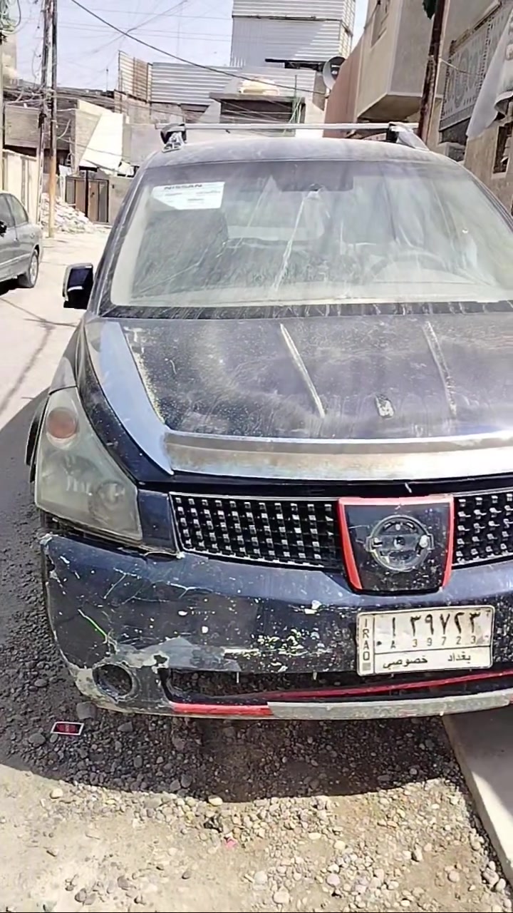نيسان كويست 2007 
السيارة باسمي 
رايدها 38  بيه مجال بسيط 
***********
الرقم بيه واتساب
