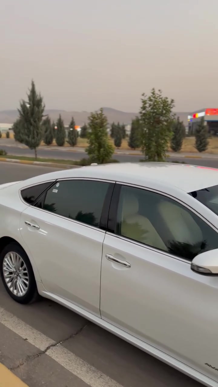 TOYOTA AVALON
تويوتا افالون 
موديل 2016
مواصفات XLE
بيه قطعتين صبغ بدون دواخل بدون ايرباك 
گير محرك ما مفتوح 
السيارة جديدة و بدون مصرف حدادية جديد
تخم تاير جديدة 
مكان السيارة سليمانية 
***********
